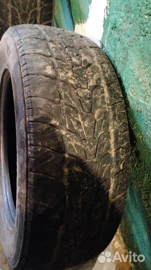 Roadstone Roadian HP SUV 235/65 R17