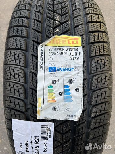 Pirelli Scorpion Winter RFT 285/45 R21 113V