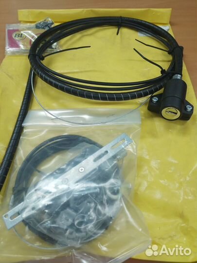 Замок капота универсальный Stopol HL5550