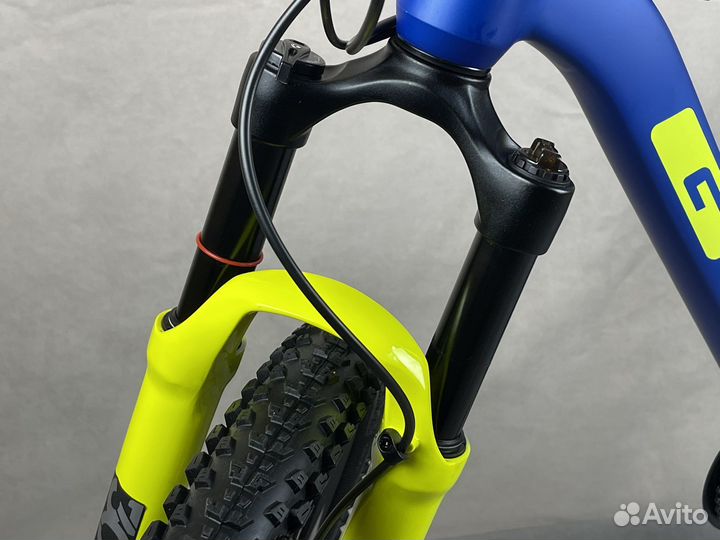 Новый горный велосипед двух подвес 27.5