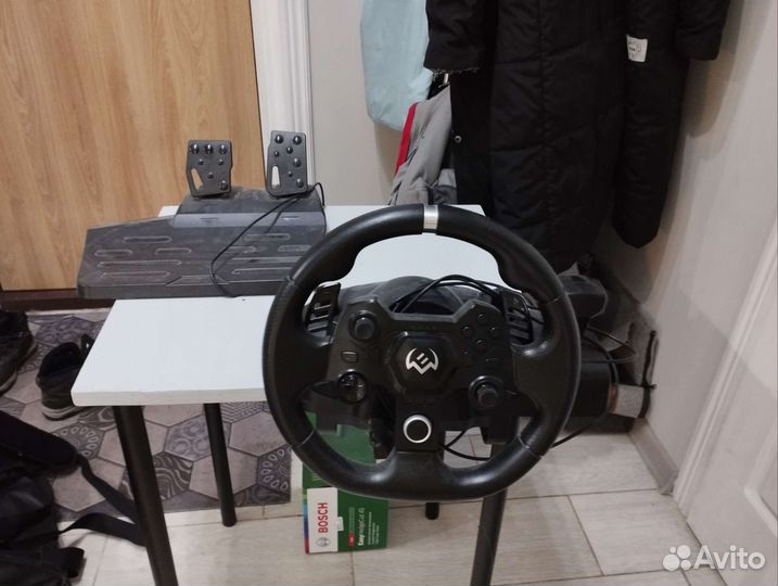 Игровой руль с педалями и коробкой передач
