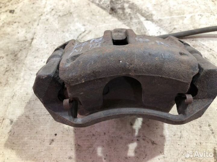 Суппорт передний левый Ford Mondeo III 2000-2007