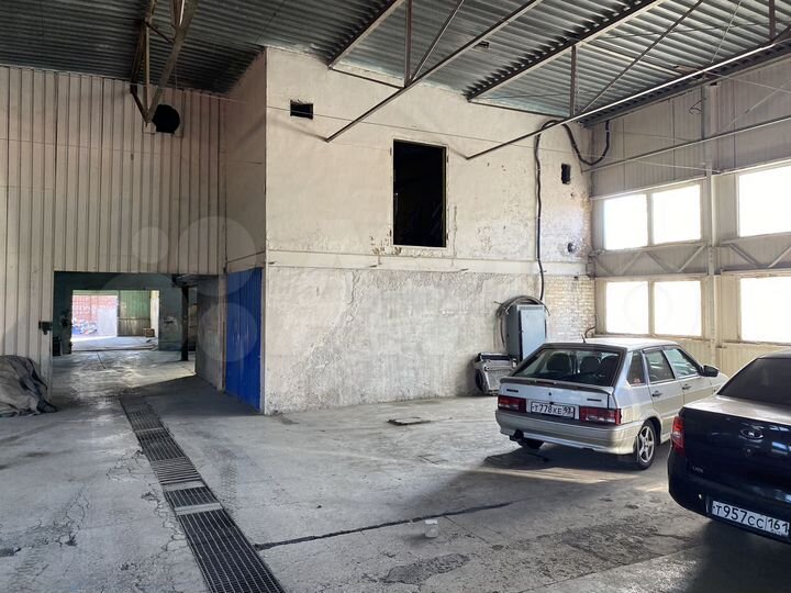 Площади под склад, производство, 990 м²