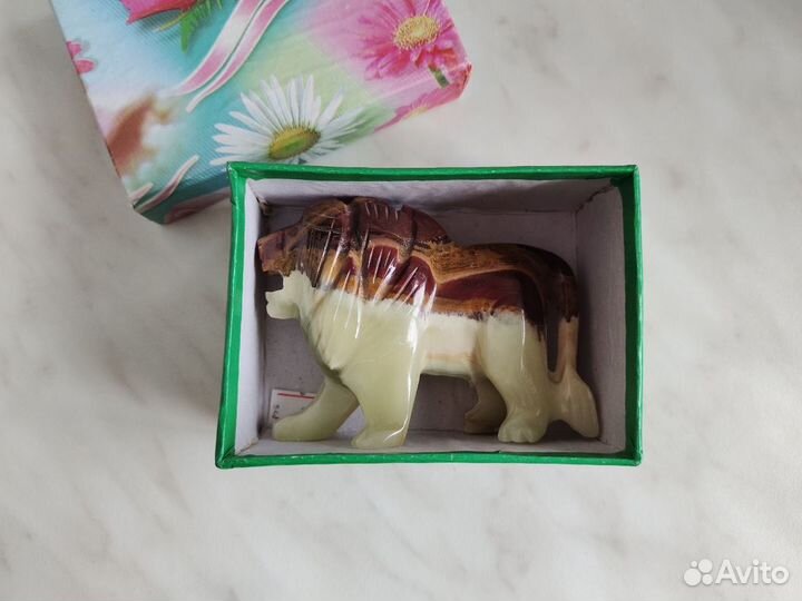 Фигурка Лев из оникса