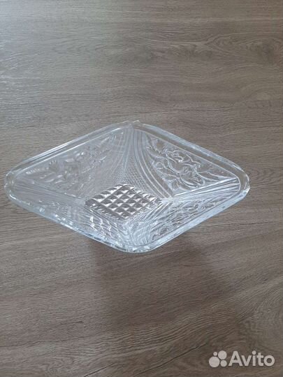 Хрустальная ваза