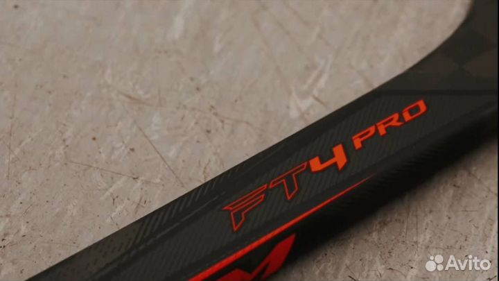 Клюшка хоккейная