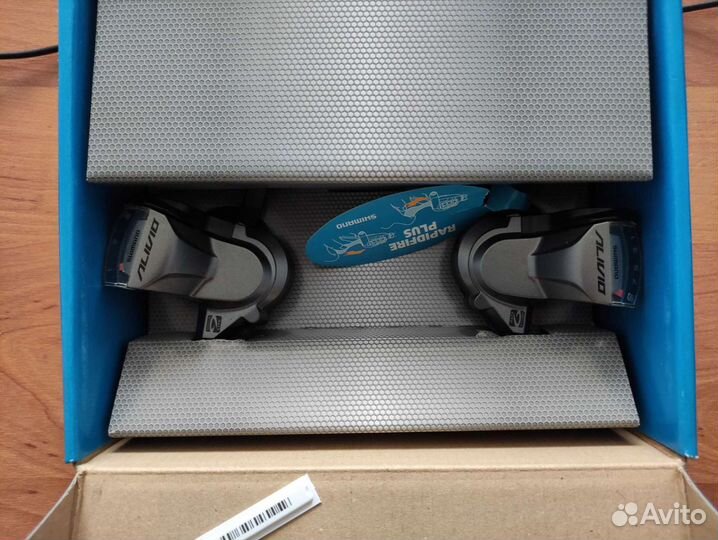 Манетки Shimano