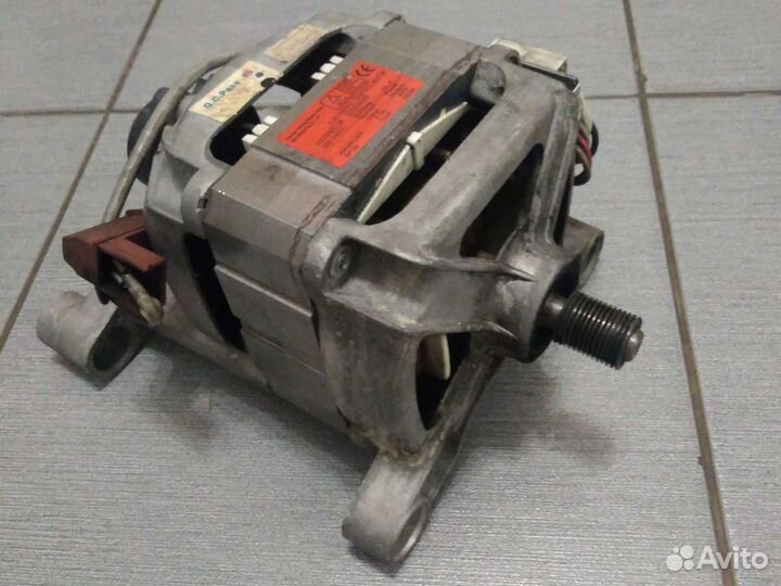 Двигататель стиральной м ашины