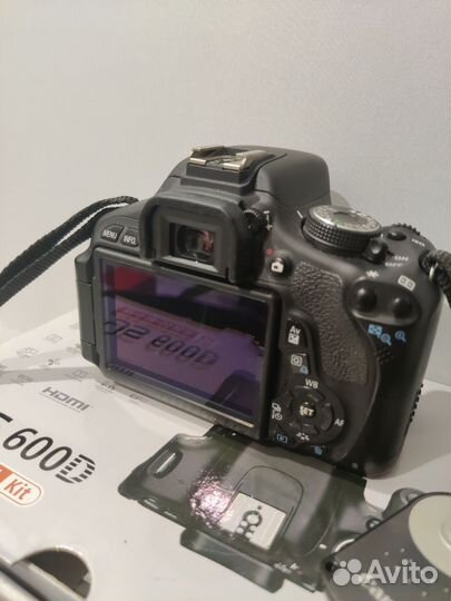 Зеркальный фотоаппарат canon 600d + canon ef 50 mm