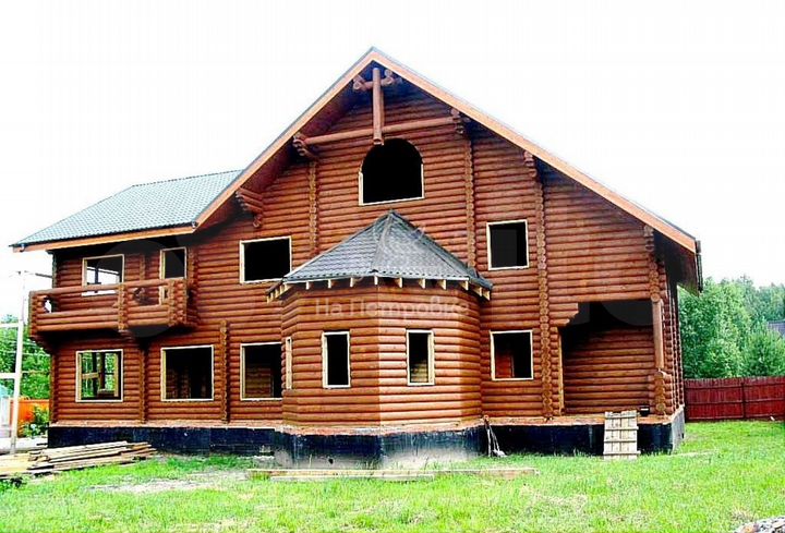 Дом 360 м² на участке 8,1 сот.