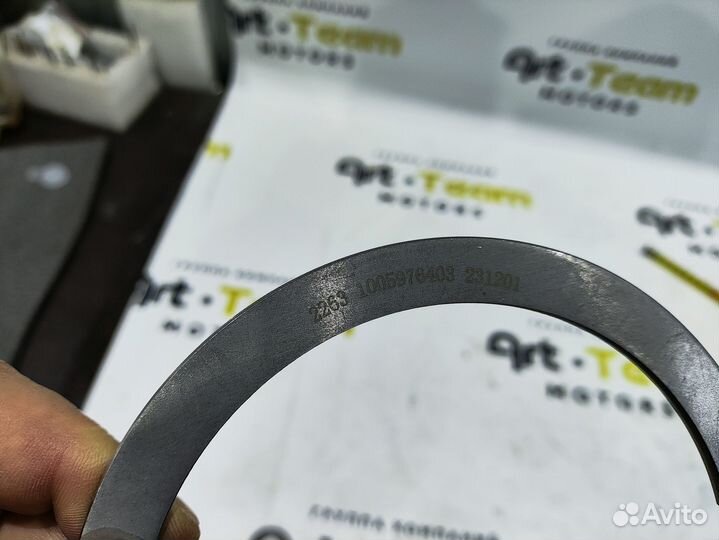 Полукольцо коленвала верхнее WP13