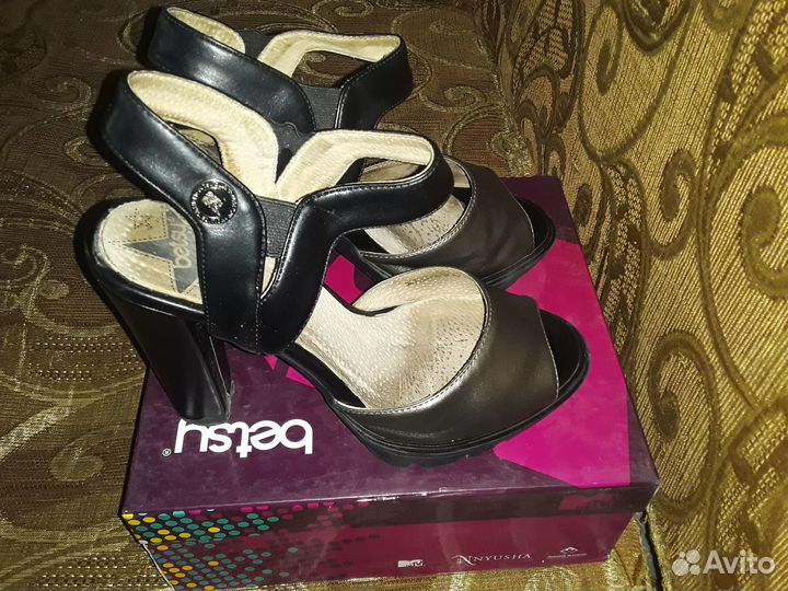 Босоножки Betsy 37 размер