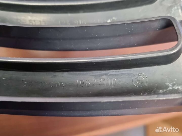 Решетка радиатора правая BMW X5 E53 рестаил