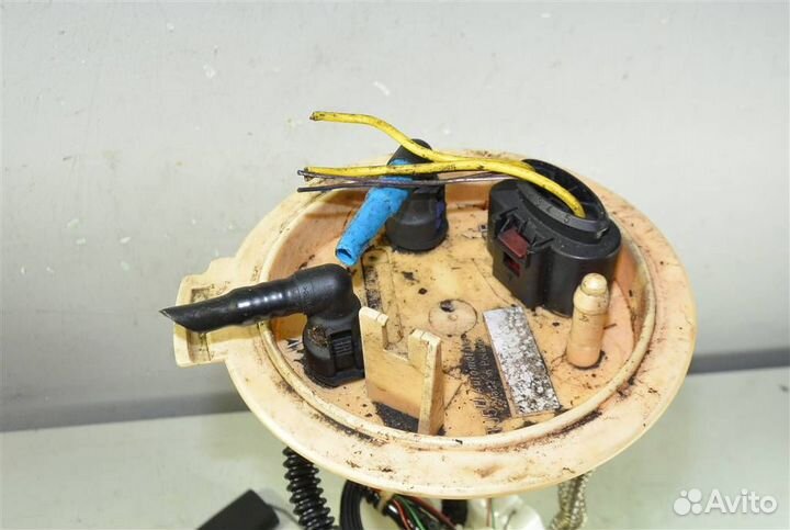 Насос топливный электрический VW Tiguan 2007-2011