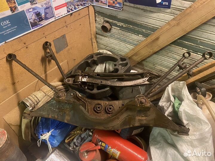 Балка задняя и рычаги подвески Subaru Forester sg5