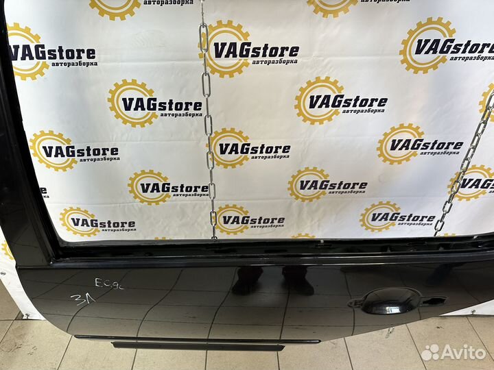 Дверь левая задняя Volkswagen Golf 4