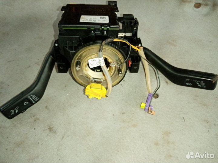 Подрулевой переключатель Volkswagen Passat B6 CAX