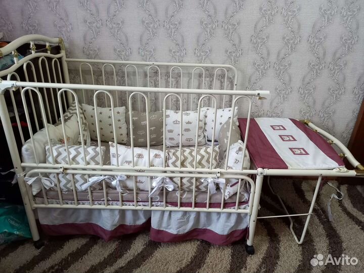Детская кроватка с матрасом, бортиками,болдахином