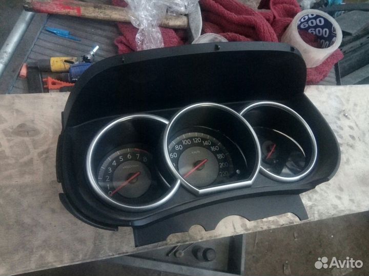 Щиток приборов Nissan Tiida 2004-2014