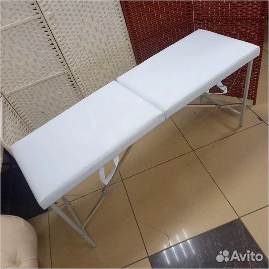 Массажный стол