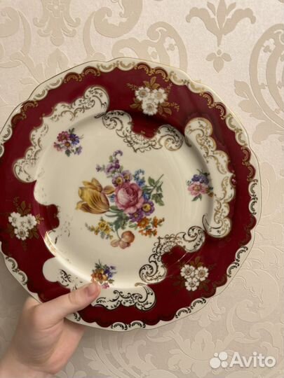 Старинная декоративная тарелка блюдо