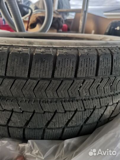 Bridgestone Blizzak VRX 185/65 R15