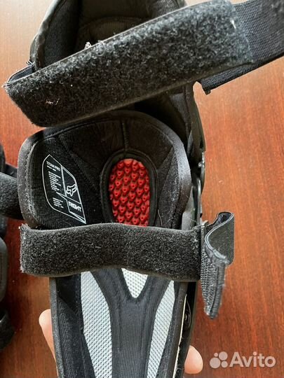 Наколенники Fox Titan Pro