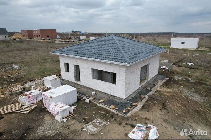 Фундамент и стройка