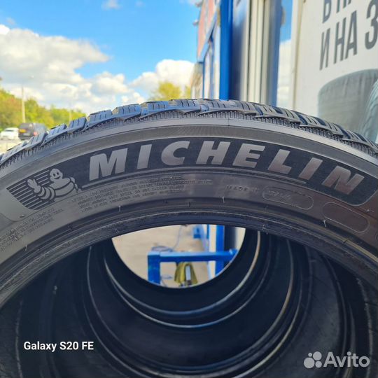 Michelin Pilot Alpin 5 SUV 275/45 R20 110V