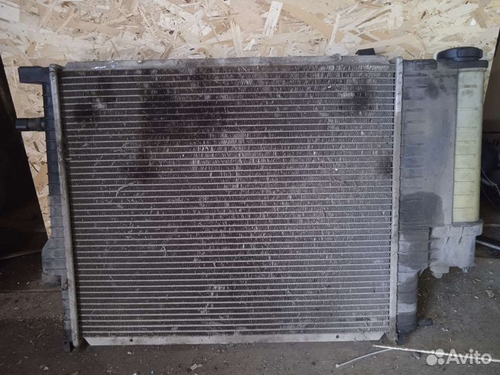 Вентилятор охлаждения радиатора кондиционера