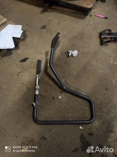 Скоба крепления ступени кабины