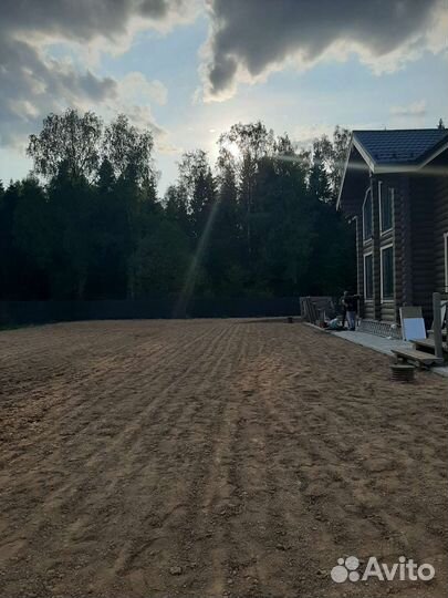 Вспашка земли мотоблоком