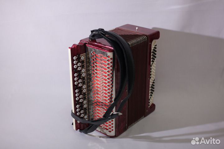 Продаю баян 