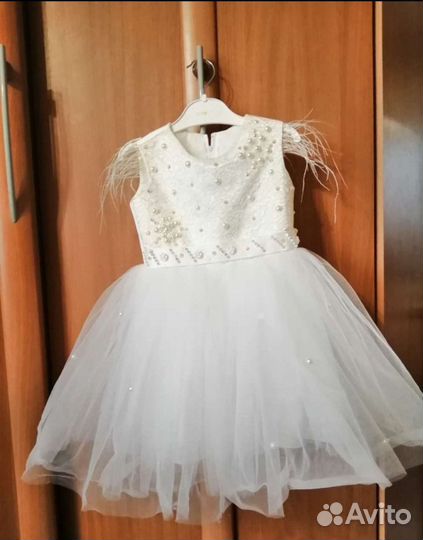 Платья праздничные на девочку 2-4 лет