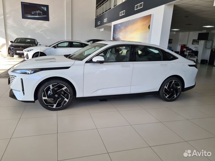 Changan Lamore 1.5 AMT, 2024