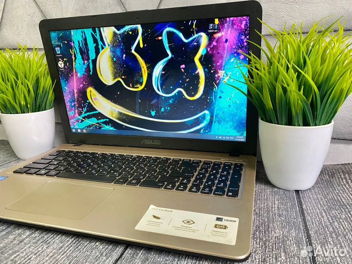 Быстрый asus/SSD/DDR4/Как Новый