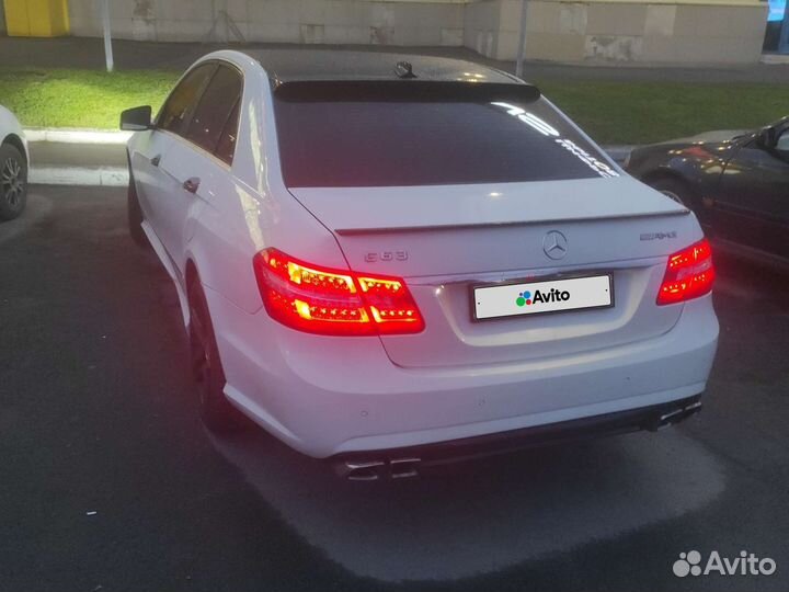 Mercedes-Benz E-класс, 2011