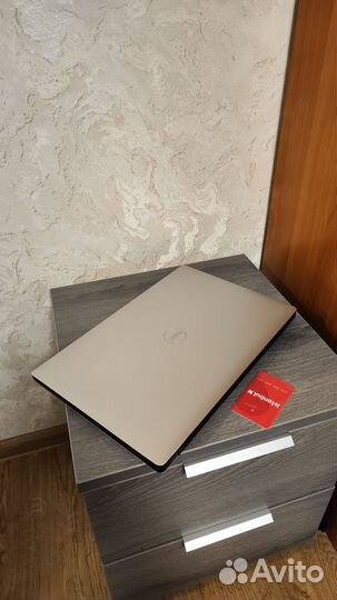 Dell XPS 15 9570 i5 8300h nvidia Gt1050