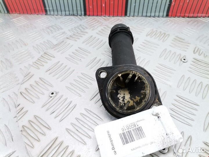 Корпус термостата Volkswagen Passat B5 2001