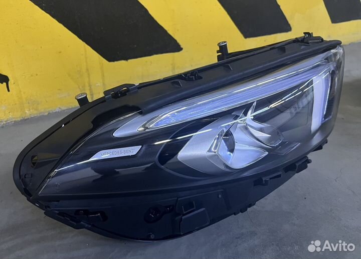 Фары на Mercedes W177 Aкласс LED 23