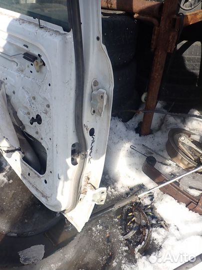 Дверь задняя левая для Chevrolet Spark 2005-2010