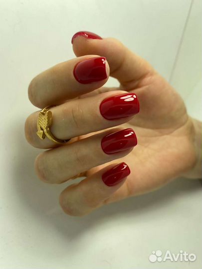 Маникюр и педикюр