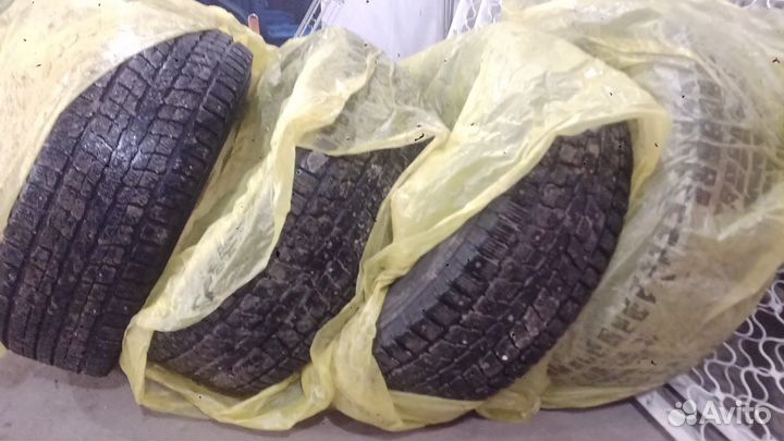 Dunlop SP Winter Ice 01 265/65 R17