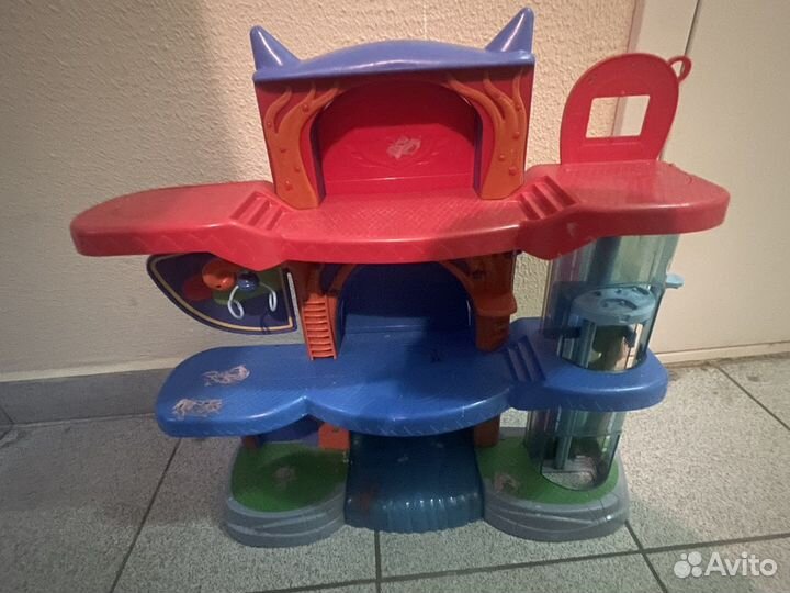 Штаб герои в масках