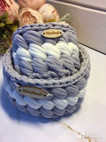 Вязаная корзина