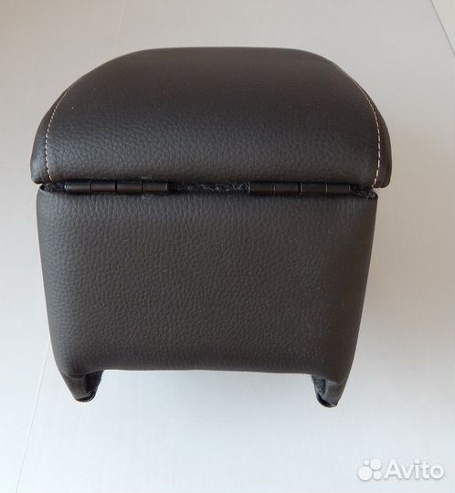 Подлокотник Opel Astra H и J (2004-2015г)