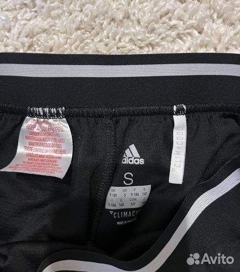 Шорты adidas (140 см)