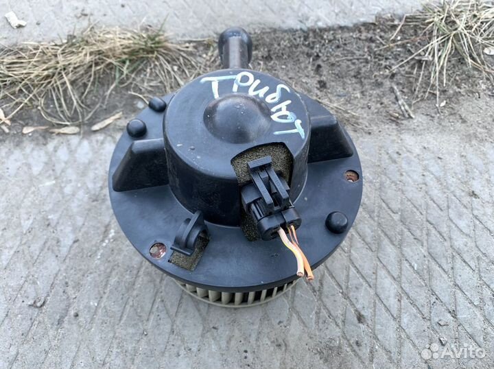 Мотор печки Mazda Tribute (2000-2007) (19D583AA)