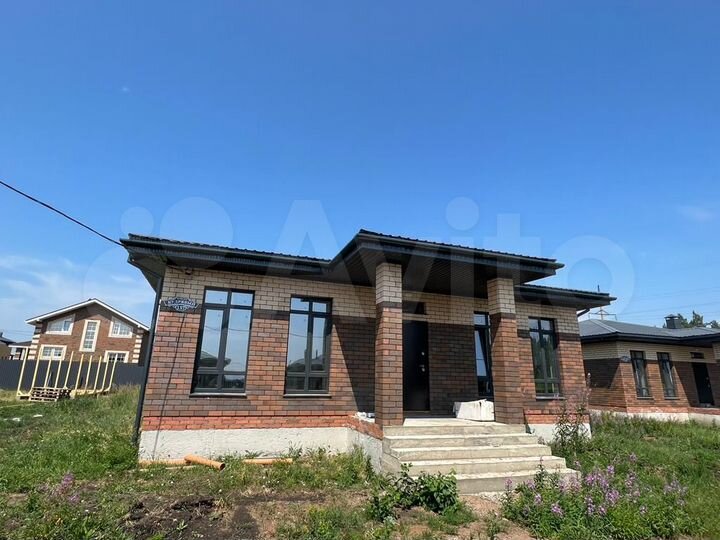 Коттедж 100 м² на участке 6 сот.