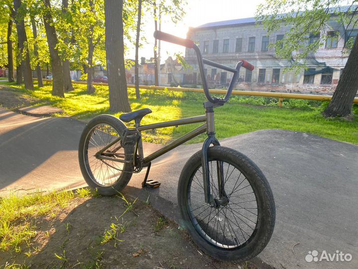 Трюковой велосипед bmx